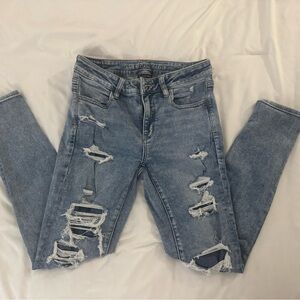 American Eagle Outfitters Women's Blue Distressed Jeans